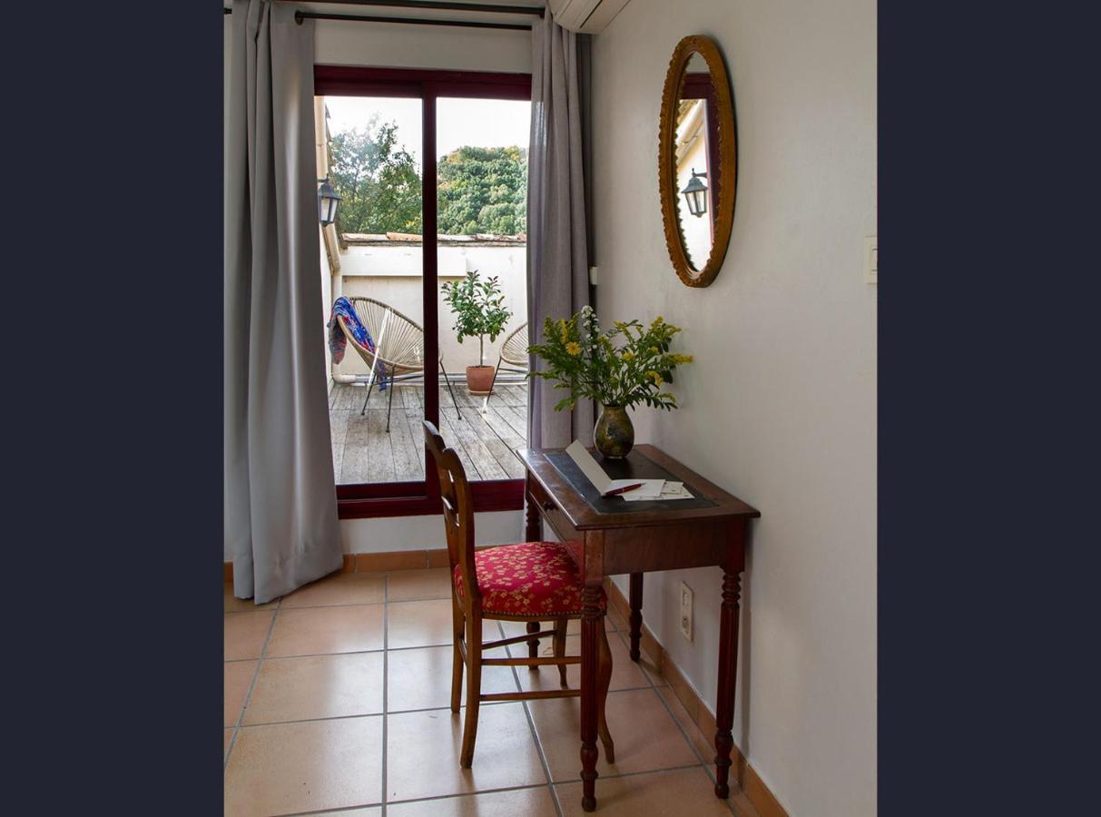 Le Clos Des Chenes Lagarde-Pareol Екстериор снимка
